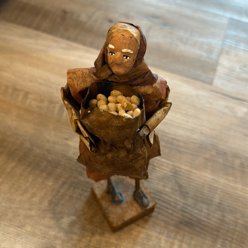 Vintage Mexican folk art paper mache doll figurine woman w/ food made in Mexico